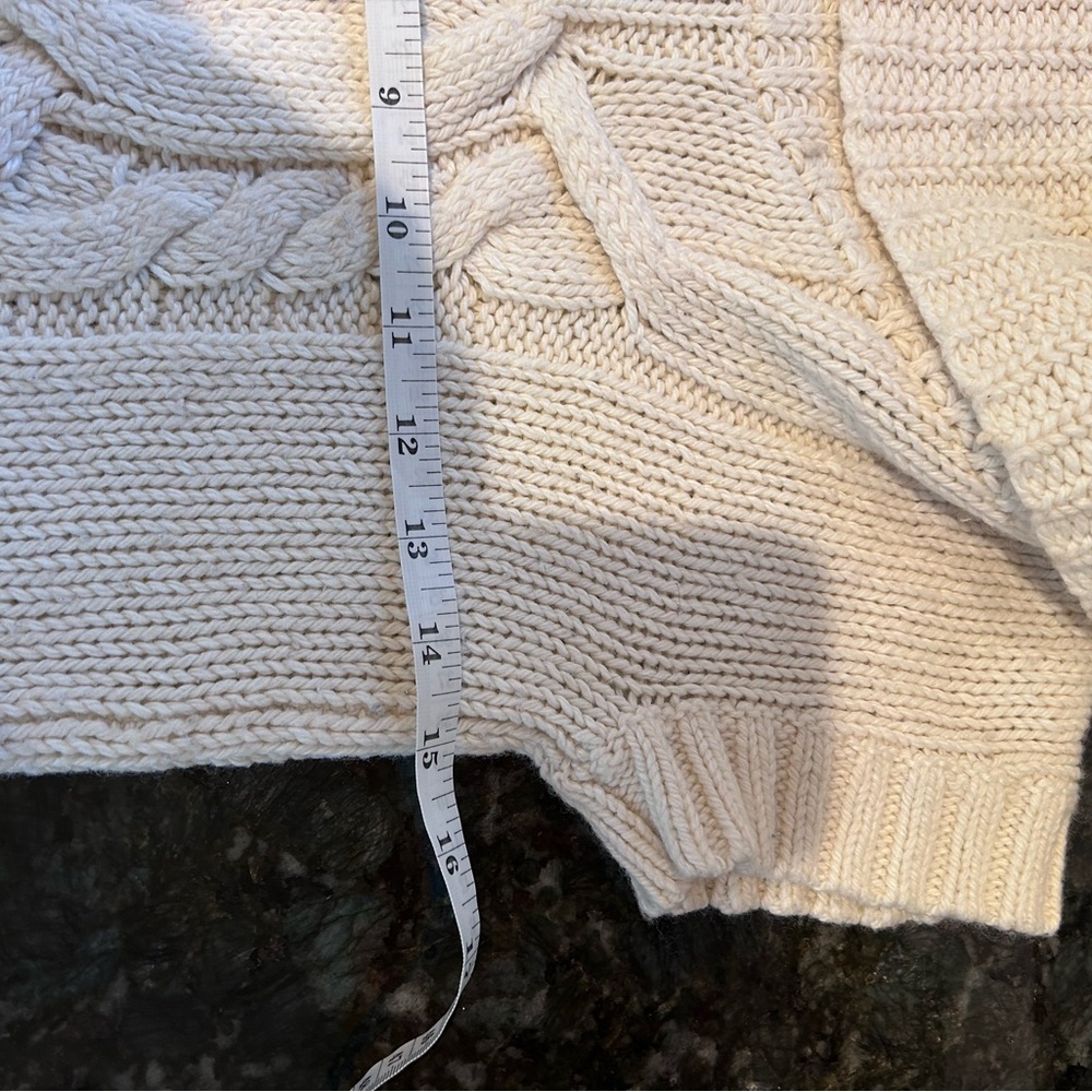American Eagle Y2K Wool Blend Cable Knit Wide Cowl Neck Short Sleeve. Bella Swan - Picture 10 of 14